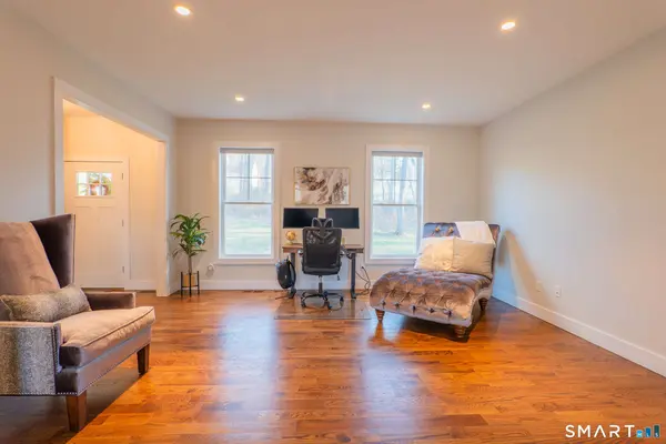 19 Reservoir Road, New Milford, CT 06776