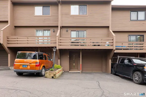 157 Shelter Rock Road #39, Danbury, CT 06810