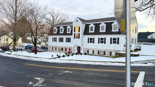 3 Springside Avenue, Danbury, CT 06810