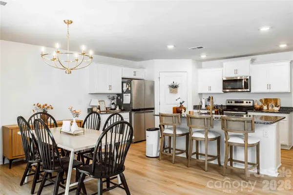2880 Sherrills Stream DR, Sherrills Ford, NC 28673