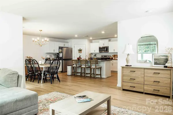 2880 Sherrills Stream DR, Sherrills Ford, NC 28673