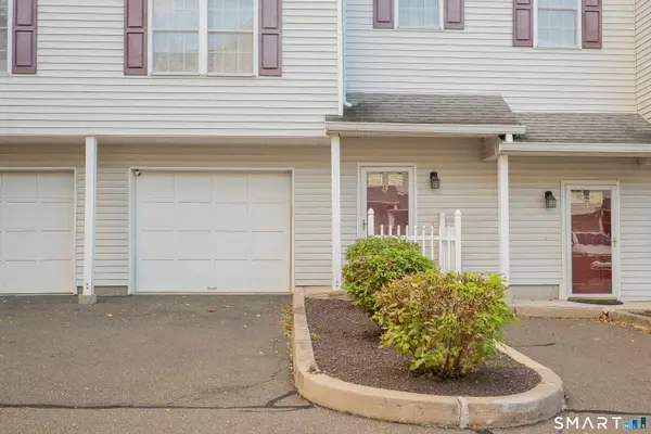 11 Mannions Lane #14, Danbury, CT 06810