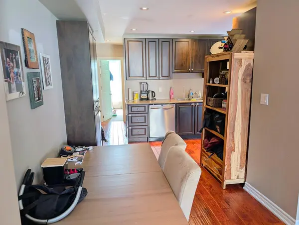 43 Springhurst Ave #2, Toronto, ON M6K 1B4