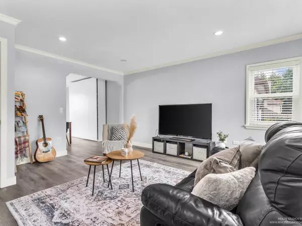 45 Renfrew St, Vancouver, BC V5K 4A5