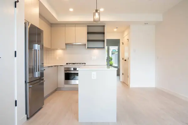 921 Grant ST #110, Coquitlam, BC V3J 0S2