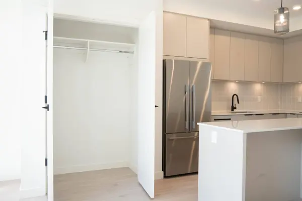 921 Grant ST #110, Coquitlam, BC V3J 0S2