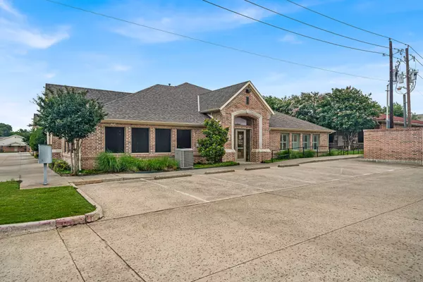 Plano, TX 75093-4481,5208 Village Creek Dr #101