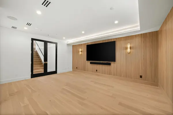 3308 Rosedale Ave,Dallas Tx 75205 Basement