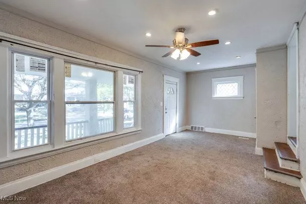 12006 Castlewood AVE, Cleveland, OH 44108