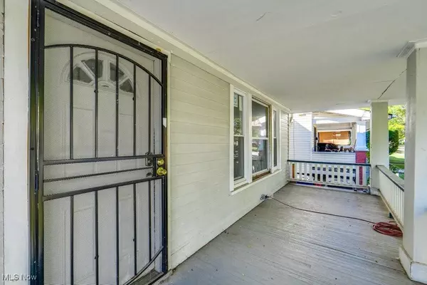 12006 Castlewood AVE, Cleveland, OH 44108