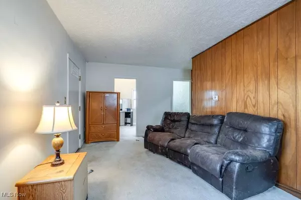 24681 Aurora RD, Bedford Heights, OH 44146