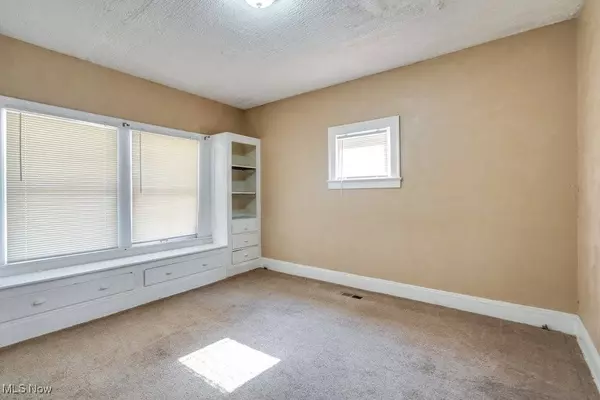 11402 Avon AVE, Cleveland, OH 44105