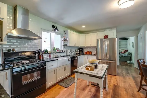 183 Timberlane DR, Northfield Center, OH 44067