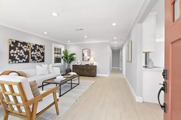 2377 Manhattan PL, Santa Clara, CA 95051