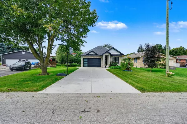 1105 Marietta ST, Howick, ON N0G 2X0