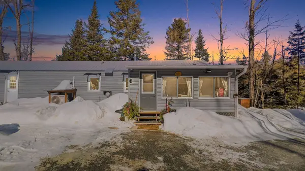 146 Thanet Lake RD, Wollaston, ON K0L 1W0