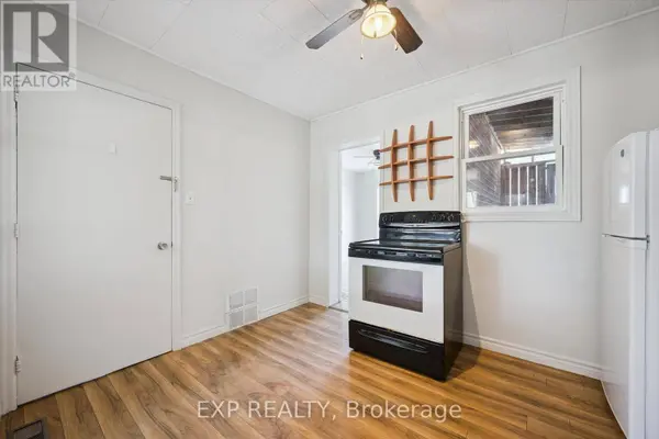 253 SYDNEY STREET S, Kitchener, ON N2G3V8