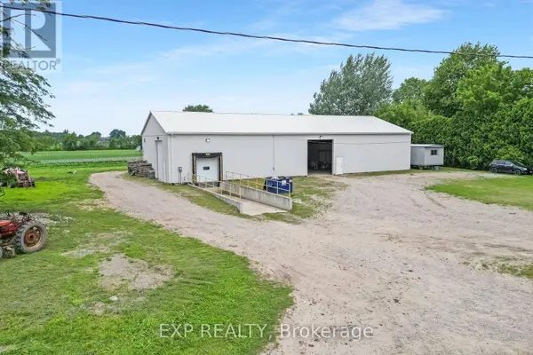 11 TUCKER STREET, Newbury, ON N0L1Z0