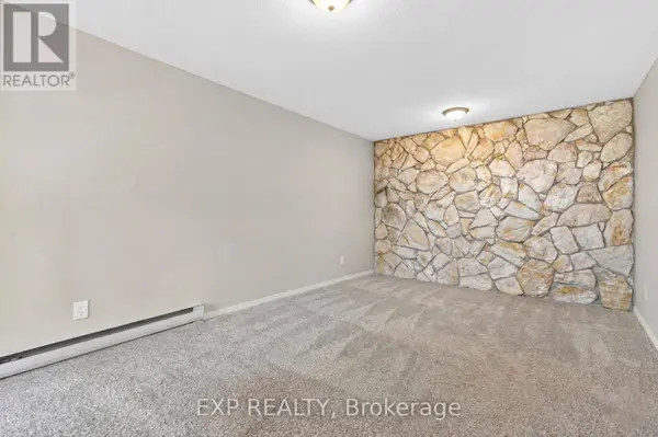 60 Elmsdale DR #36, Kitchener, ON N2E2G4