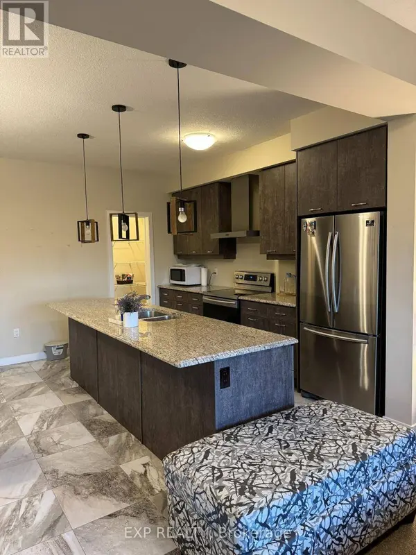 897 ROBERT FERRIE DRIVE, Kitchener, ON N2R0P2