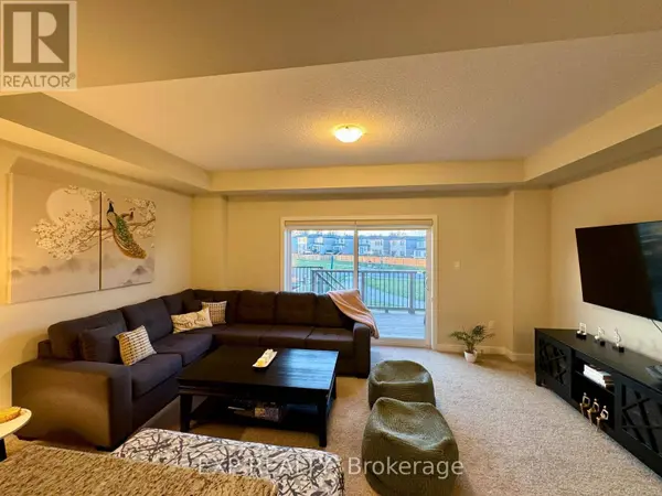 897 ROBERT FERRIE DRIVE, Kitchener, ON N2R0P2