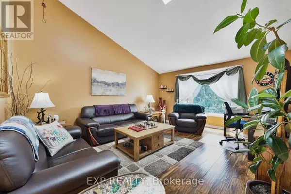 155 JOHN DAVIES DRIVE, Woodstock (woodstock - North), ON N4T1N1