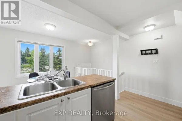 601 Columbia Forest BLVD #3, Waterloo, ON N2V2K7
