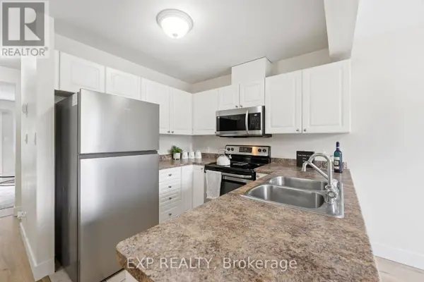 601 Columbia Forest BLVD #3, Waterloo, ON N2V2K7