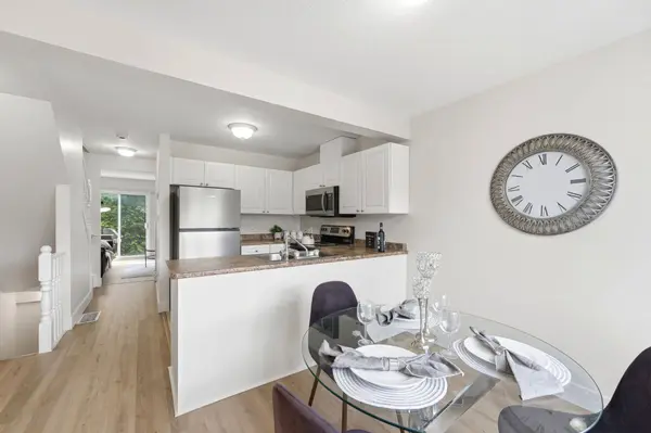 601 Columbia Forest BLVD #3, Waterloo, ON N2V 2K7