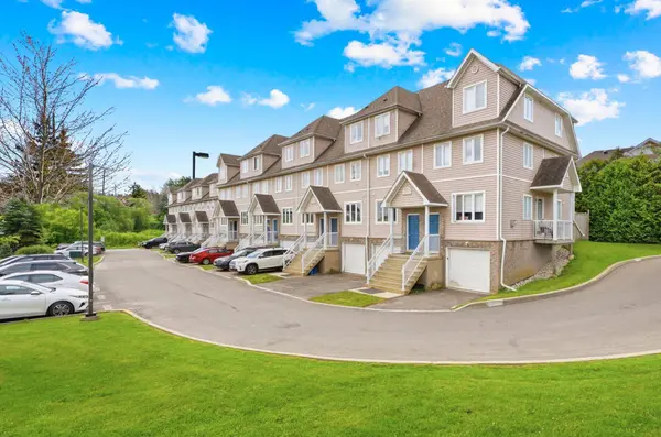 601 Columbia Forest BLVD #3, Waterloo, ON N2V 2K7