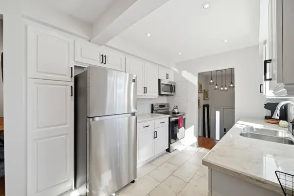 6348 Atherly CRES, Mississauga, ON L5N 2J2
