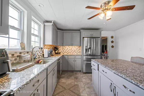 307 Sibley AVE, Taylor, PA 18517