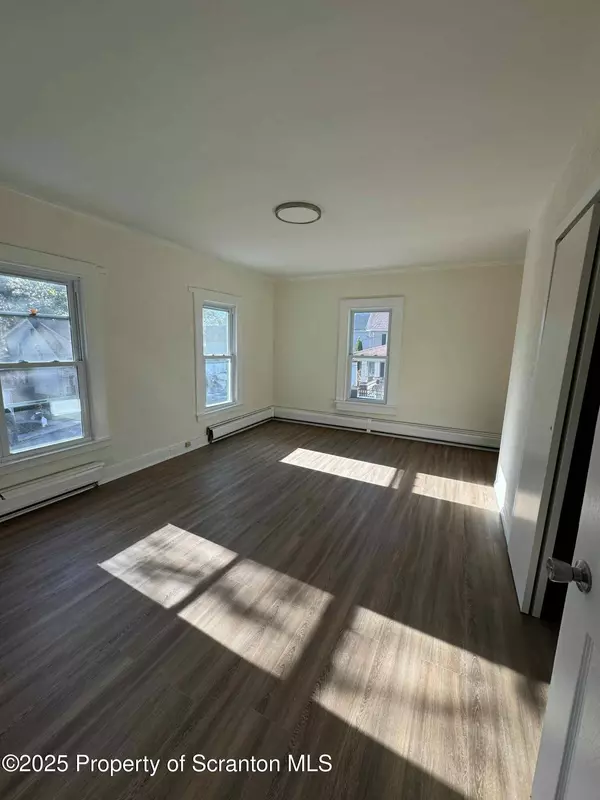 1721 N Sumner AVE, Scranton, PA 18508