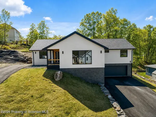 203 Red Oak DR