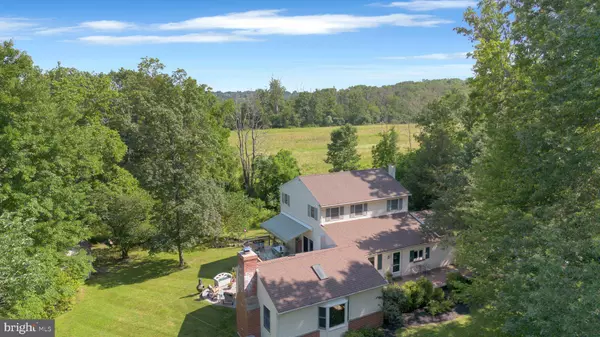 104 MENG RD, Schwenksville, PA 19473