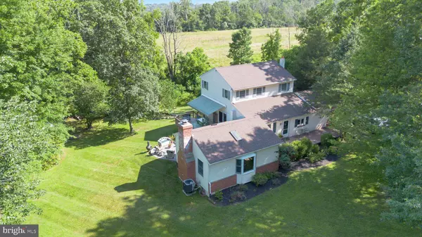 104 MENG RD, Schwenksville, PA 19473