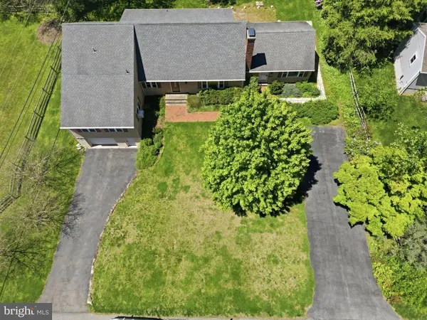 205 OAK LN, West Chester, PA 19382