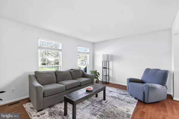 116 ARROWHEAD DR, Burlington, NJ 08016