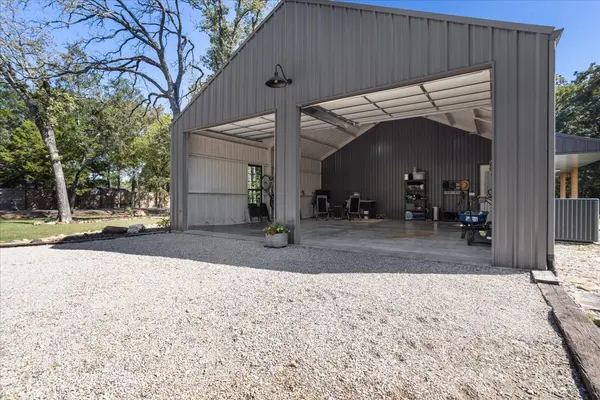 647 County Road 3318, Greenville, TX 75402-5253