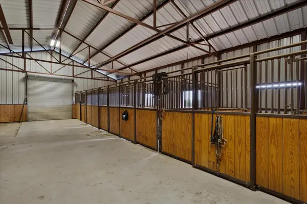 8636 Morgan Rd, Blue Ridge, TX 75424-4589