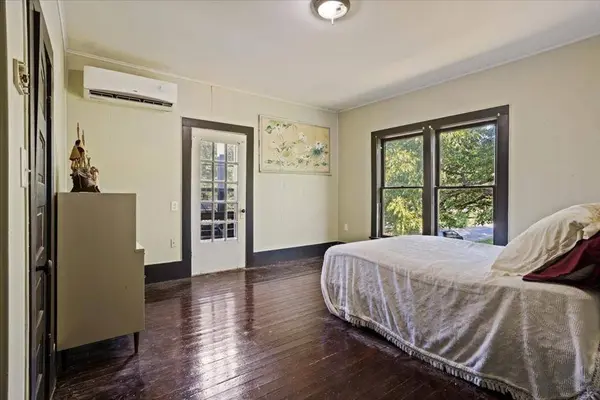 701 E Main Street, Whitesboro, TX 76273