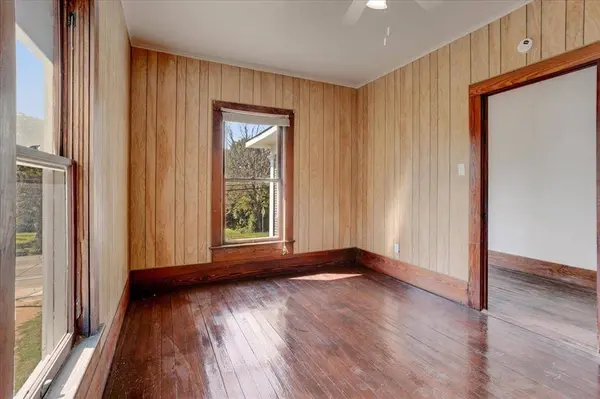 701 E Main Street, Whitesboro, TX 76273