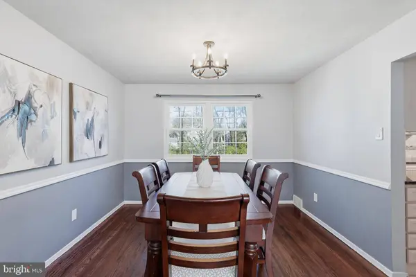 221 VALLEY DR, Yardley, PA 19067