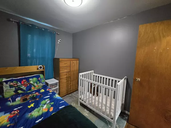 Swift Current, SK S9H 2L3,275 5th Ave NE