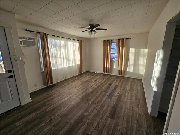 399 9th Ave NW, Swift Current, SK S9H 1A8