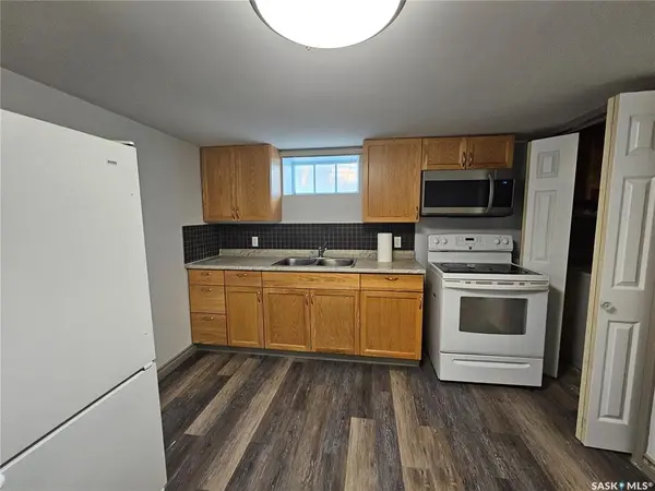 399 9th Ave NW, Swift Current, SK S9H 1A8