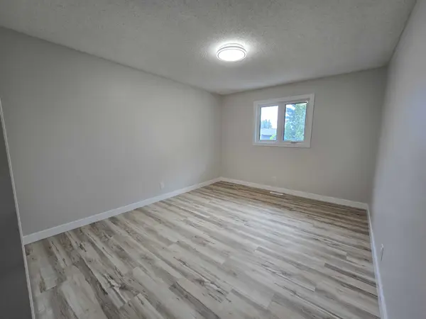 214 Pelletier Dr, Swift Current, SK S9H 4K4