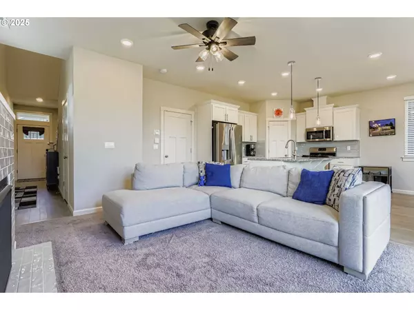 1294 19TH AVE, Forest Grove, OR 97116