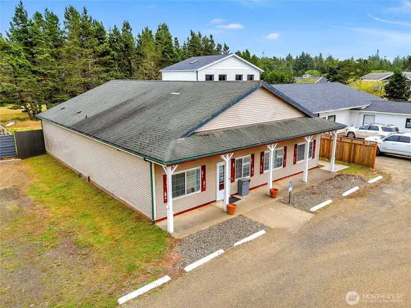 21712 Pacific Way, Ocean Park, WA 98640