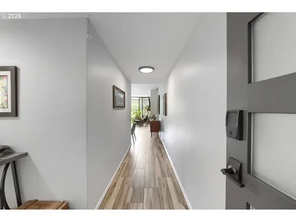 790 SE WEBBER ST #213, Portland, OR 97202